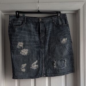 Avenue Light Blue Jeans